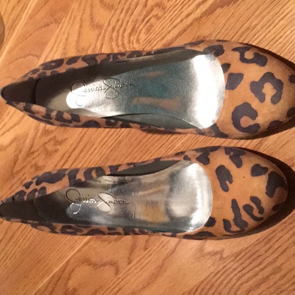 Jessica Simpson suede leopard heels - Picture 2 of 5